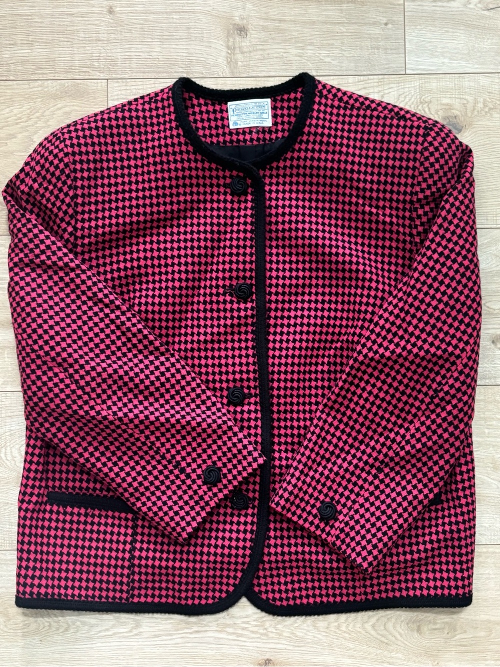 Vintage Pendleton Pure Virgin Wool Black & Pink Houndstooth Jacket Lady Jacket